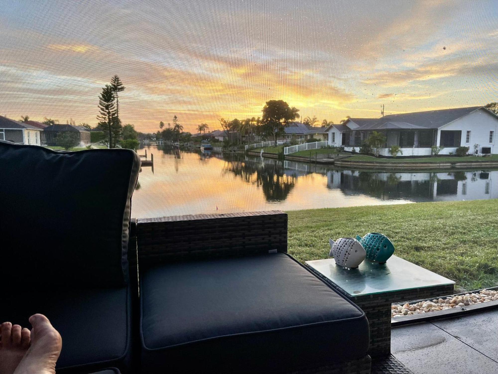 Serenity Waterfront Villa With King Suite, Private Pool, Great Lanai Enclosure And Long Water Views Cape Coral Buitenkant foto