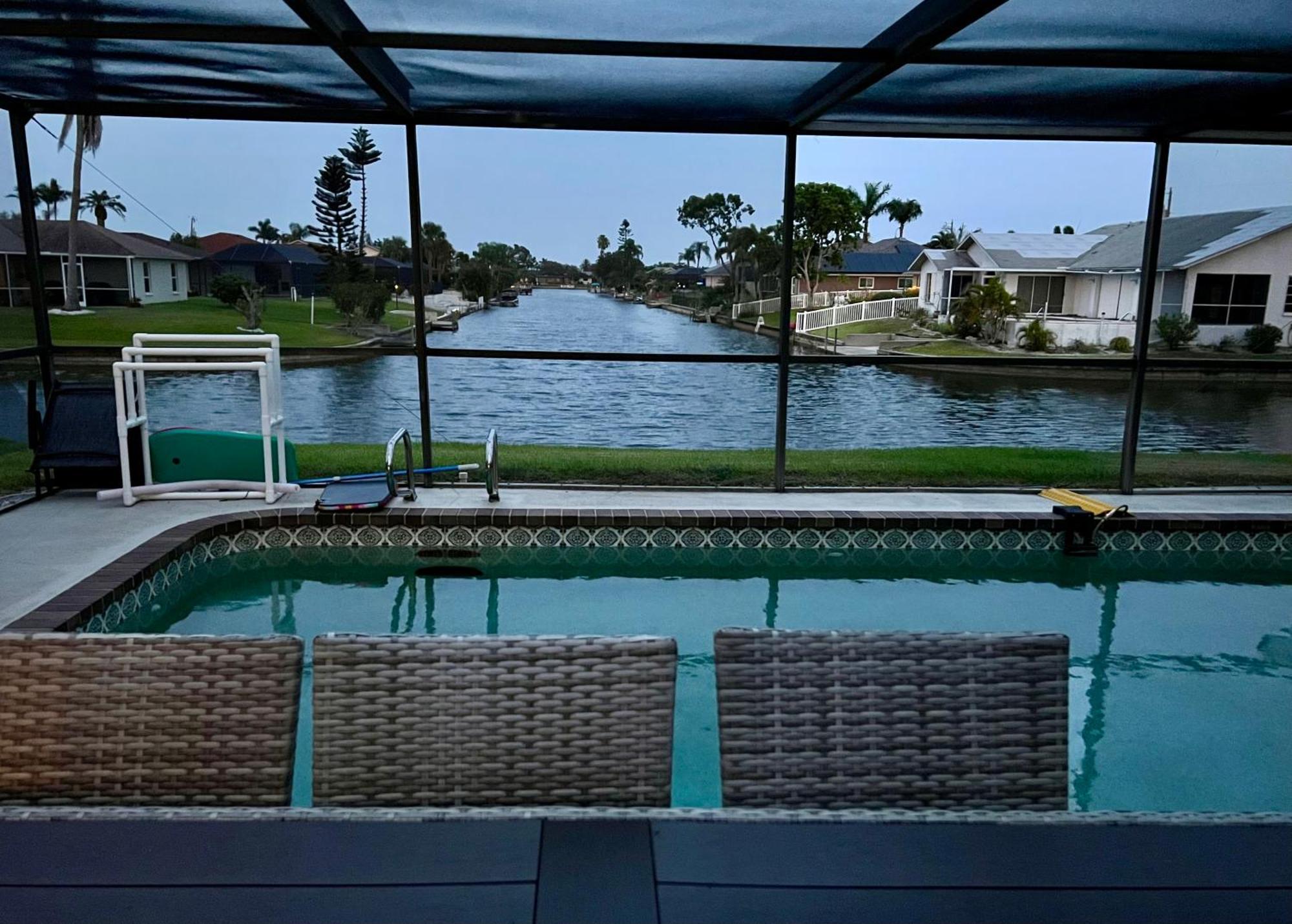 Serenity Waterfront Villa With King Suite, Private Pool, Great Lanai Enclosure And Long Water Views Cape Coral Buitenkant foto